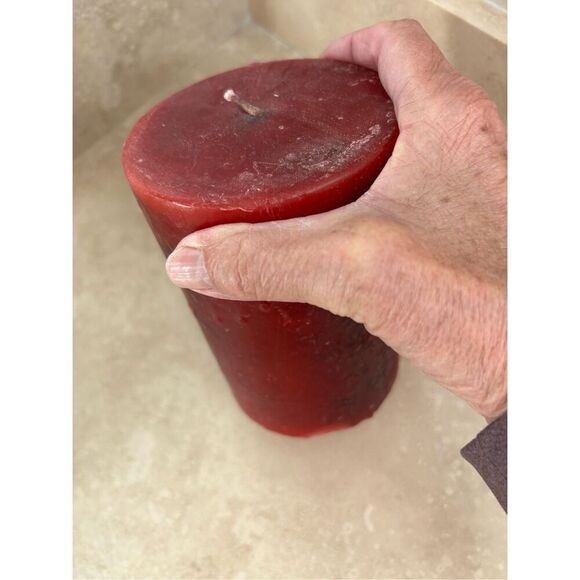 Red Scented Handmade Candle - Picture 2 of 2